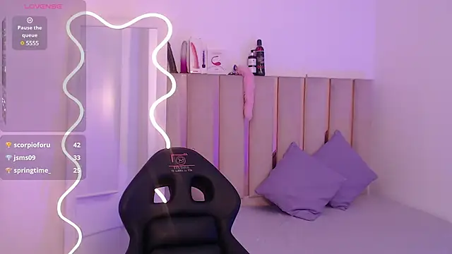 Snapshot of Andy_tay1 chatting on 03/15/25, 09:52 Andy tay1 online show from 03/15/25, 09:52