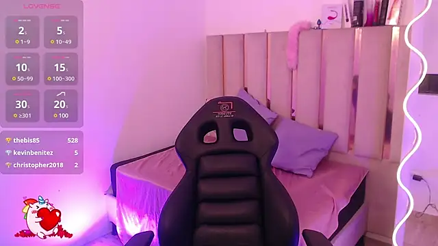 Snapshot of Andy_tay1 chatting on 03/21/25, 06:27 Andy tay1 online show from 03/21/25, 06:27