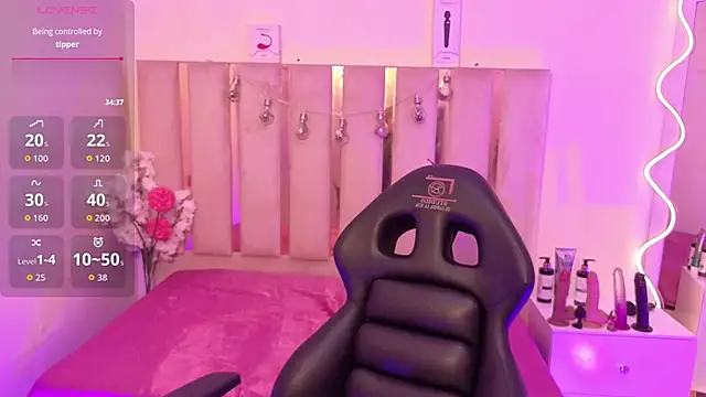 Snapshot of Andy_tay1 chatting on 10/07/25, 03:04 Andy tay1 online show from 10/07/25, 03:04