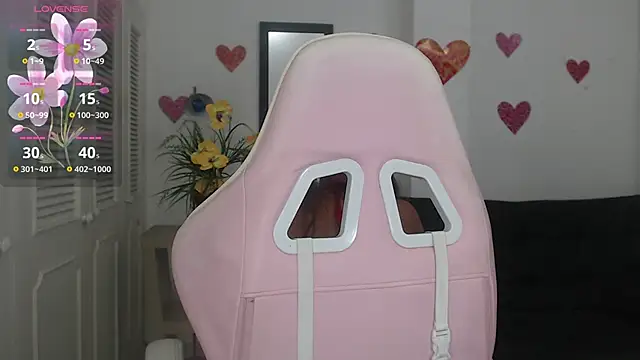 lulu 25  online show from 12/14/24, 04:12