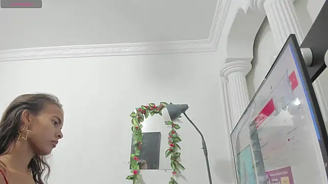 lulu 25  online show from 01/13/25, 01:02