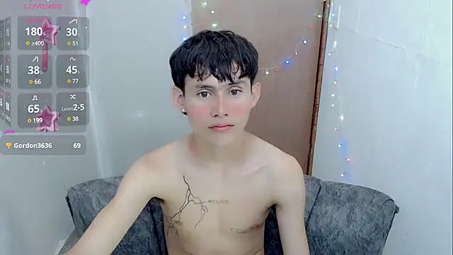 Snapshot of tanjiro_cute chatting on 12/22/24, 09:55 tanjiro cute online show from 12/22/24, 09:55