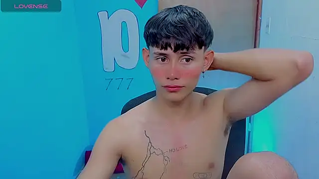 tanjiro cute online show from 04/15/26, 02:40