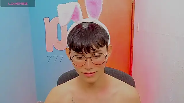 Snapshot of tanjiro_cute chatting on 05/14/26, 04:08 tanjiro cute online show from 05/14/26, 04:08