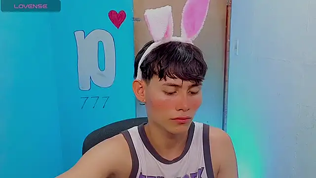 Snapshot of tanjiro_cute chatting on 05/16/26, 03:47 tanjiro cute online show from 05/16/26, 03:47
