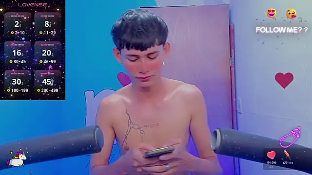 Snapshot of tanjiro_cute chatting on 06/07/26, 04:05 tanjiro cute online show from 06/07/26, 04:05