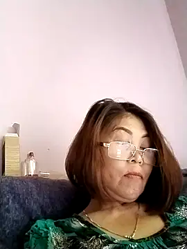 Snapshot of Baby-tits2024 chatting on 12/10/24, 08:08 Baby-tits2024 online show from 12/10/24, 08:08