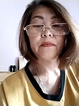 Snapshot of Baby-tits2024 chatting on 12/11/24, 05:10 Baby-tits2024 online show from 12/11/24, 05:10