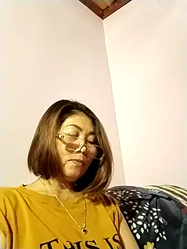 Snapshot of Baby-tits2024 chatting on 12/19/24, 03:41 Baby-tits2024 online show from 12/19/24, 03:41