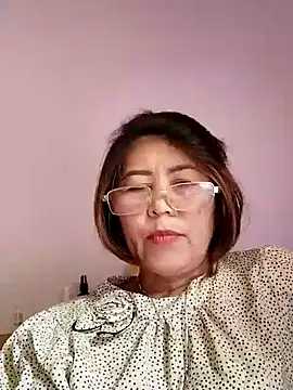 Snapshot of Baby-tits2024 chatting on 12/20/24, 06:08 Baby-tits2024 online show from 12/20/24, 06:08