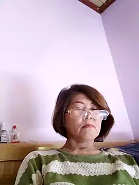 Snapshot of Baby-tits2024 chatting on 12/28/24, 06:39 Baby-tits2024 online show from 12/28/24, 06:39