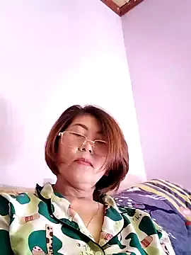 Snapshot of Baby-tits2024 chatting on 12/29/24, 05:53 Baby-tits2024 online show from 12/29/24, 05:53