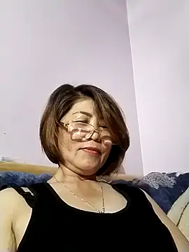 Snapshot of Baby-tits2024 chatting on 01/04/25, 01:42 Baby-tits2024 online show from 01/04/25, 01:42