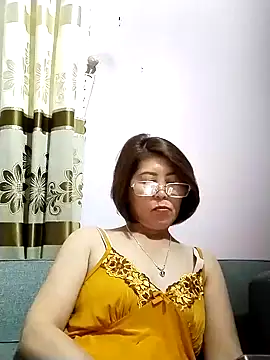 Snapshot of Baby-tits2024 chatting on 02/06/25, 01:43 Baby-tits2024 online show from 02/06/25, 01:43