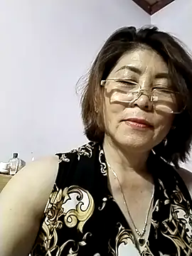 Snapshot of Baby-tits2024 chatting on 03/03/25, 02:26 Baby-tits2024 online show from 03/03/25, 02:26