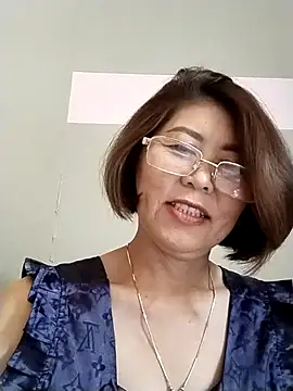 Snapshot of Baby-tits2024 chatting on 03/18/25, 05:20 Baby-tits2024 online show from 03/18/25, 05:20