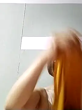 Snapshot of Baby-tits2024 chatting on 03/19/25, 01:40 Baby-tits2024 online show from 03/19/25, 01:40