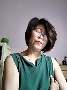 Snapshot of Baby-tits2024 chatting on 09/25/25, 12:36 Baby-tits2024 online show from 09/25/25, 12:36