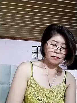 Snapshot of Baby-tits2024 chatting on 10/04/25, 01:09 Baby-tits2024 online show from 10/04/25, 01:09