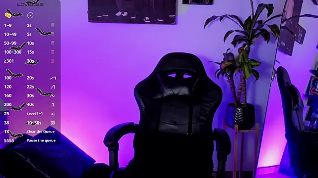 Alisson Wynter online show from 12/02/25, 03:12