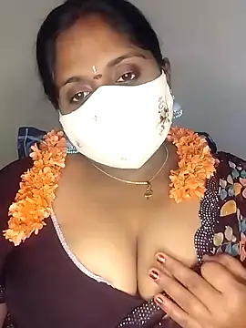 Sexy Radhikaa online show from 03/02/25, 05:23