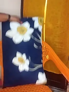 Sexy Radhikaa online show from 11/13/25, 04:44