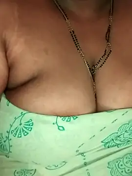 Snapshot of Sexy_Radhikaa chatting on 06/22/26, 03:58 Sexy Radhikaa online show from 06/22/26, 03:58