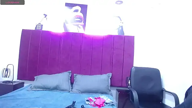 Snapshot of Kylee28 chatting on 02/17/25, 07:53 Kylee28 online show from 02/17/25, 07:53