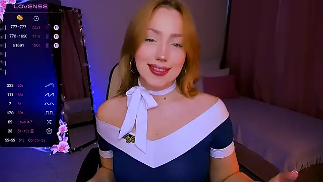 Snapshot of Jenny_Luvv chatting on 10/15/25, 08:14 Jenny Luvv online show from 10/15/25, 08:14