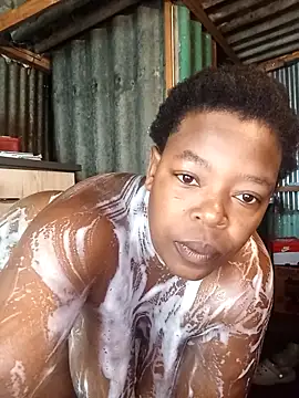 Snapshot of curvyloneah75 chatting on 02/18/26, 07:26 curvyloneah75 online show from 02/18/26, 07:26