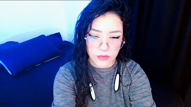 Snapshot of DollCam__ chatting on 09/26/25, 11:20 DollCam   online show from 09/26/25, 11:20