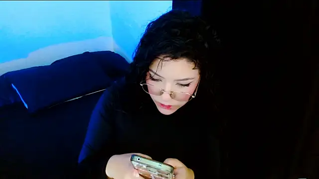 Snapshot of DollCam__ chatting on 09/29/25, 12:16 DollCam   online show from 09/29/25, 12:16