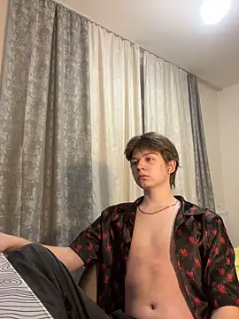 Snapshot of W_N_G_S chatting on 01/21/25, 11:45 W N G S online show from 01/21/25, 11:45