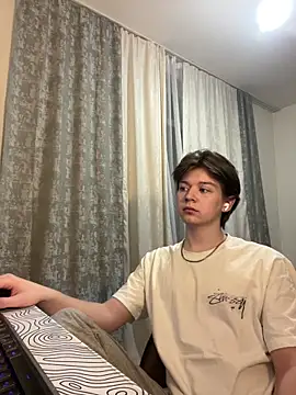 Snapshot of W_N_G_S chatting on 02/22/25, 11:03 W N G S online show from 02/22/25, 11:03