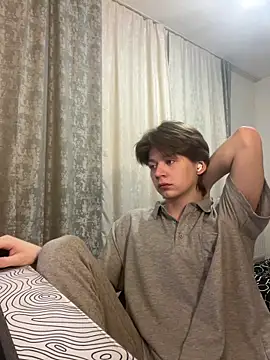 Snapshot of W_N_G_S chatting on 03/02/25, 02:19 W N G S online show from 03/02/25, 02:19