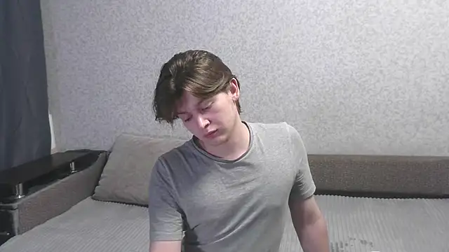 Snapshot of W_N_G_S chatting on 11/03/25, 09:05 W N G S online show from 11/03/25, 09:05