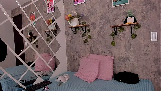 Megan sophia2 online show from 03/18/25, 12:47