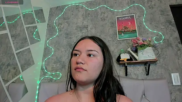 Megan sophia2 online show from 09/15/25, 05:02