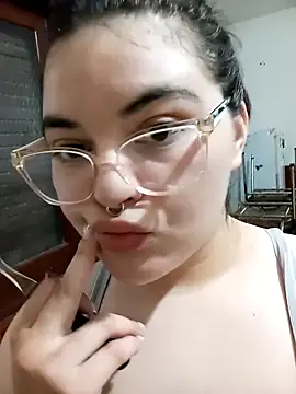 Snapshot of fresitaju chatting on 11/14/25, 12:42 fresitaju online show from 11/14/25, 12:42