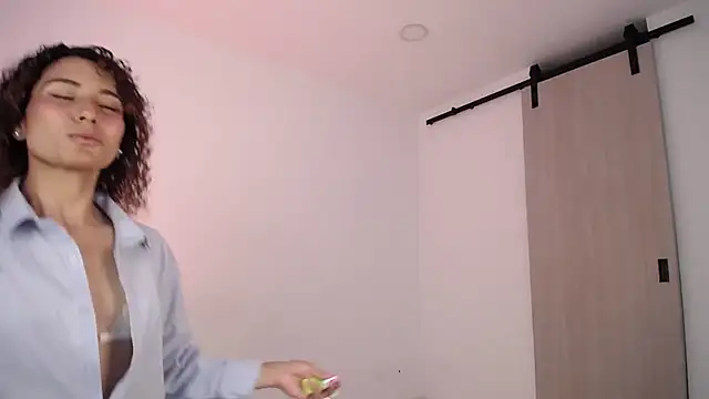 varenkaivanova 22 online show from 09/21/25, 08:27