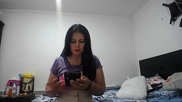 princehermosa44 online show from 02/19/26, 08:05