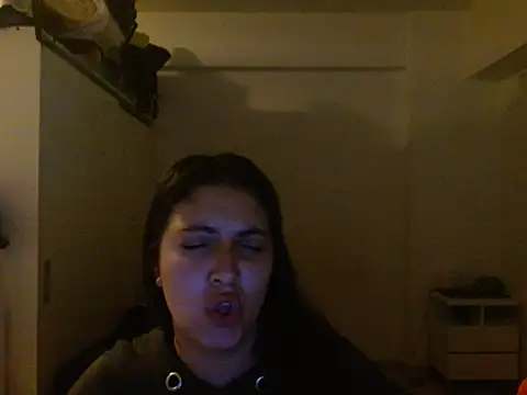 xBubblyBarbiexx online show from 11/08/25, 03:07