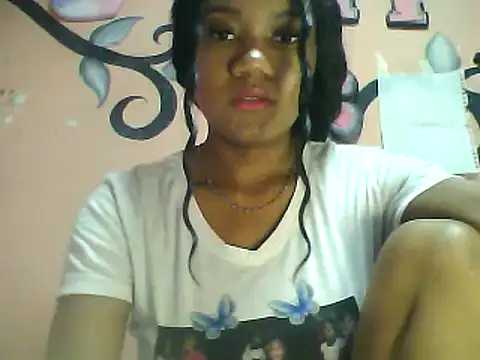 Fariana01 online show from 02/05/25, 10:33