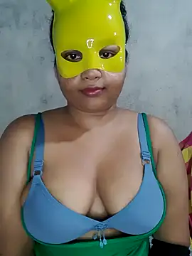 Snapshot of Masha_123 chatting on 01/25/25, 06:01 Masha 123 online show from 01/25/25, 06:01