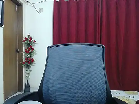 taisina online show from 02/27/25, 08:42