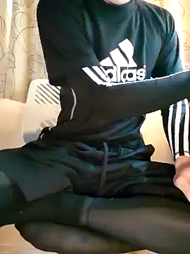 keigo-666 online show from 02/05/25, 10:22