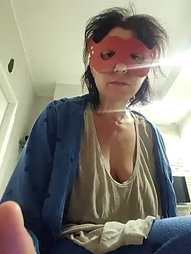 Vagabondainnamorata online show from 11/16/25, 04:18