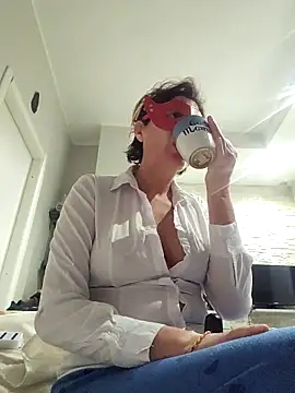 Vagabondainnamorata online show from 03/28/26, 04:45