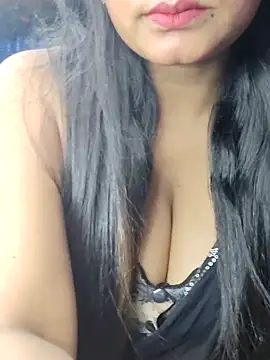 Snapshot of SANIYA-89 chatting on 07/08/26, 10:47 SANIYA-89 online show from 07/08/26, 10:47