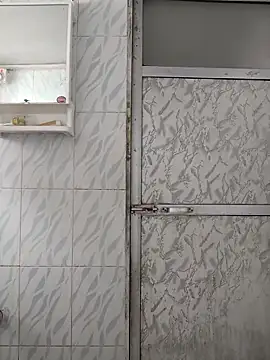 surabhi09 online show from 01/07/26, 06:27